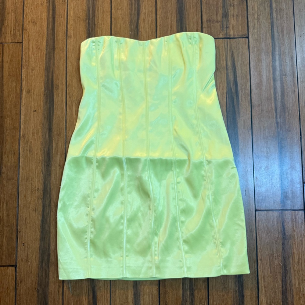 Meshki Dress - Picture 2 of 3